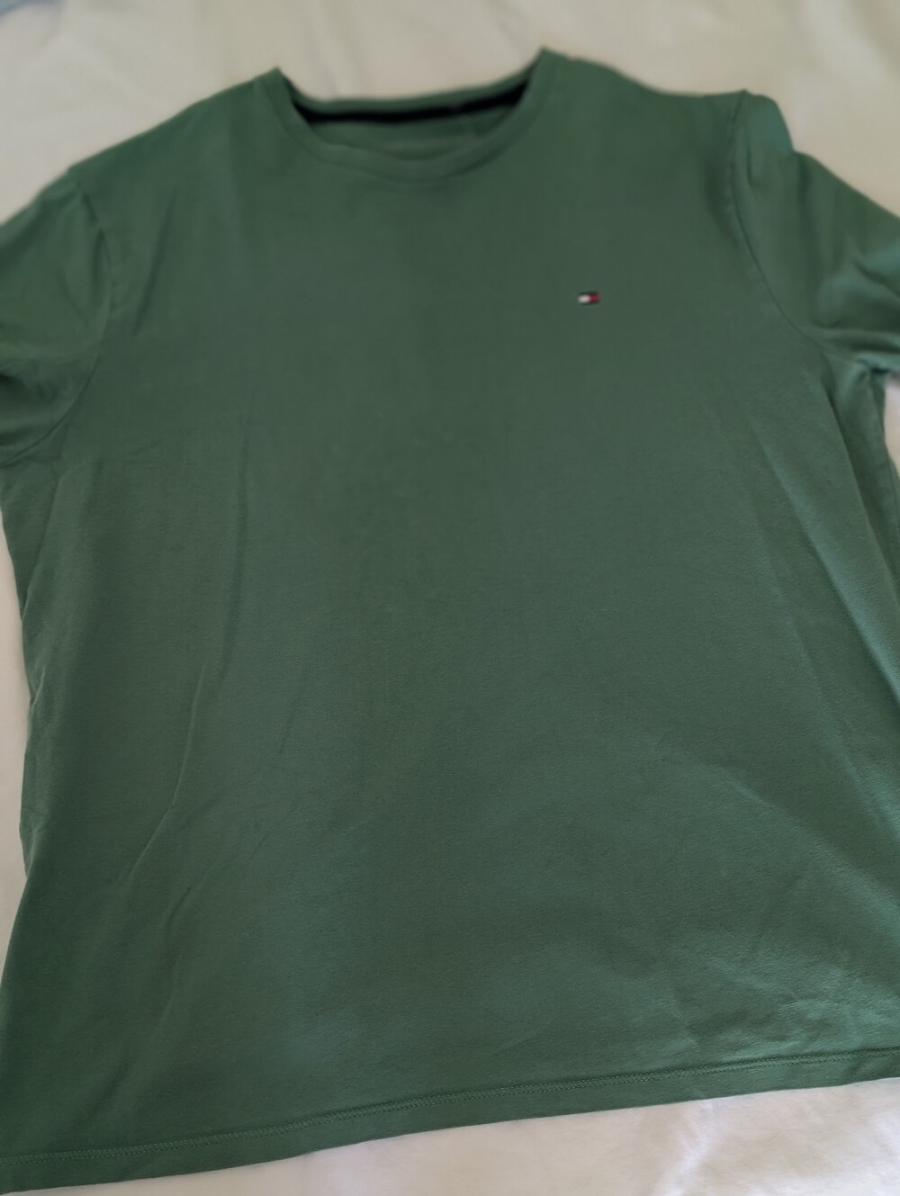 Tommy Hilfiger Men's White T-Shirt  Green Crew Neck Cotton Flag Logo Large